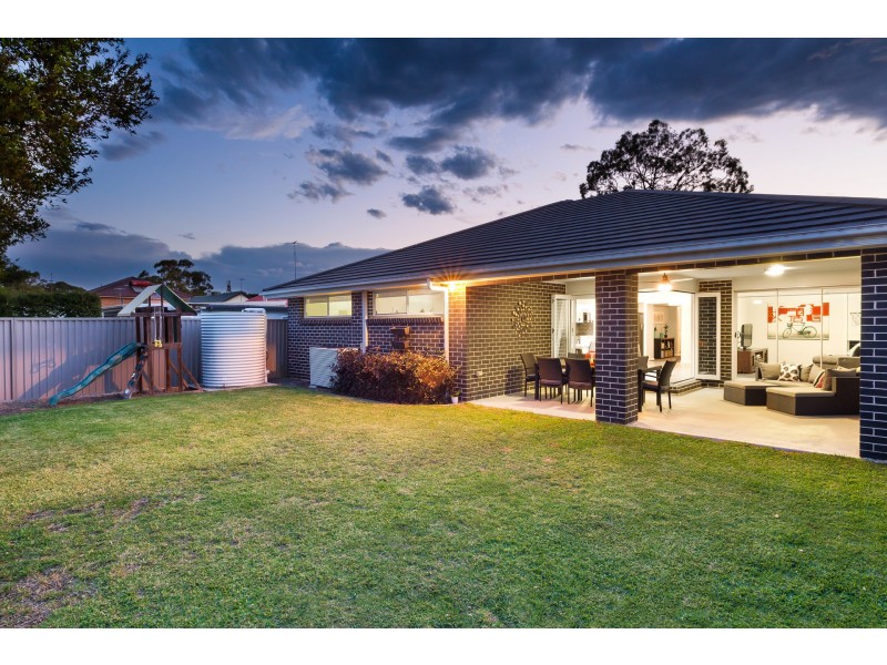 6 Milner Avenue, Kirrawee NSW 2232