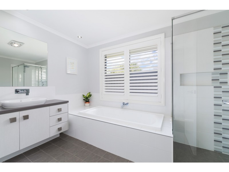 6 Milner Avenue, Kirrawee NSW 2232