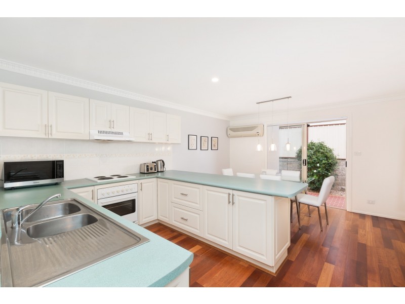 2/33 Stuart Street, Helensburgh NSW 2508