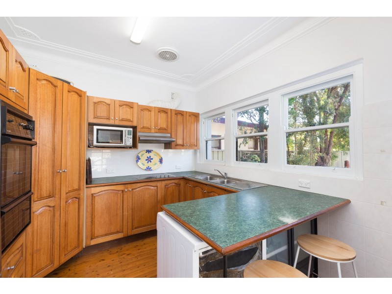 231 Loftus Avenue, Loftus NSW 2232