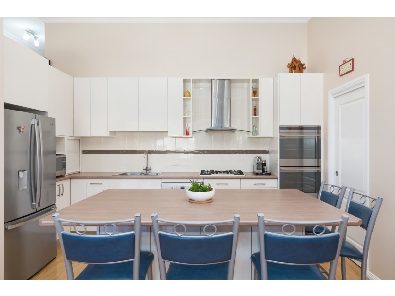 12 Highview Crescent, Oyster Bay NSW 2225