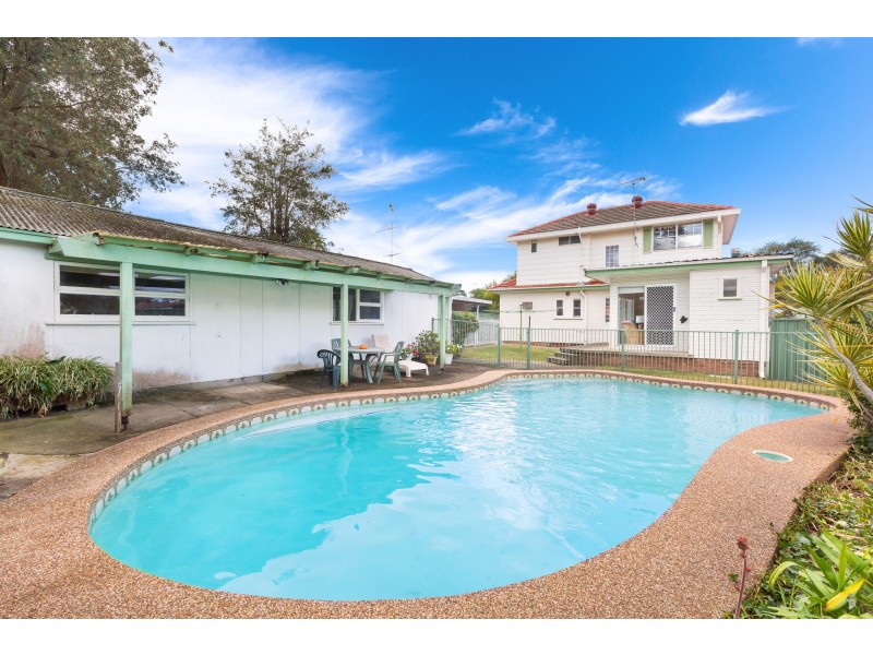 13 Wannyl Road, Kirrawee NSW 2232