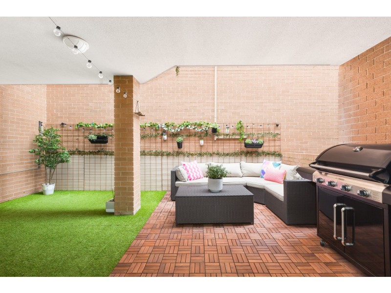 8/9-13 Clubb Crescent, Miranda NSW 2228