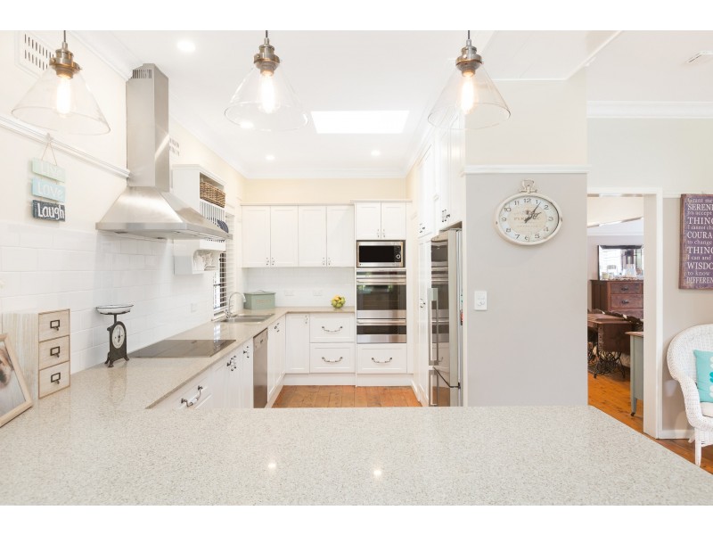 5 Pines Parade, Gymea NSW 2227