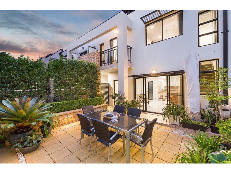 8/8-12 Taylor Close, Miranda NSW 2228