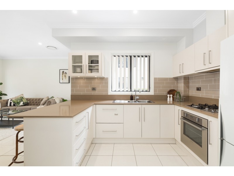 8/8-12 Taylor Close, Miranda NSW 2228