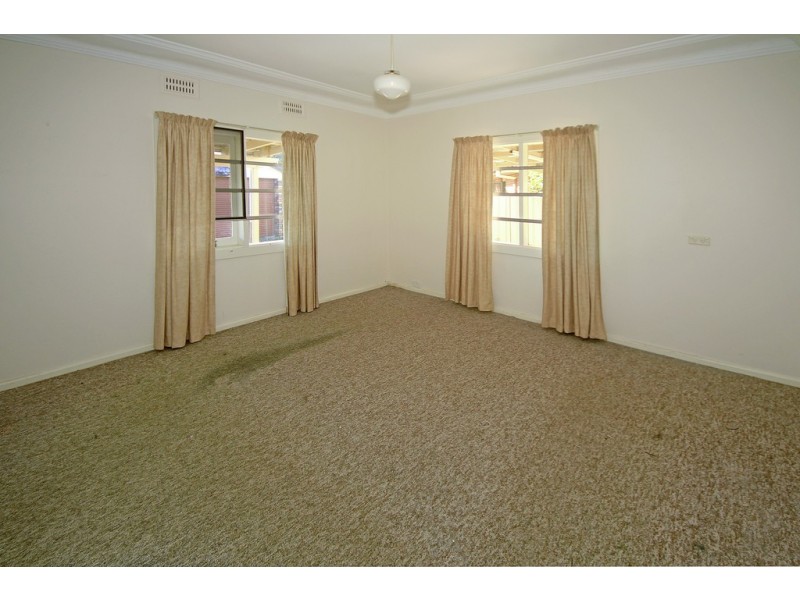 20 Gerald Road, Illawong NSW 2234