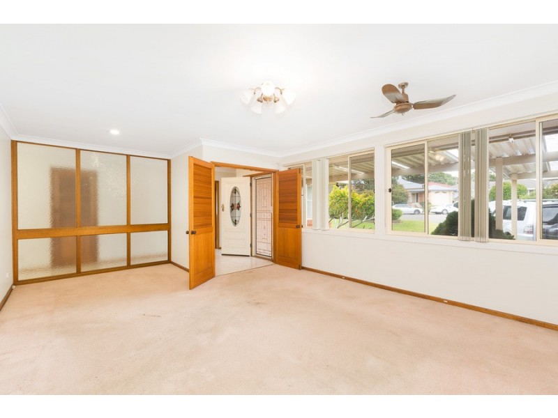 16 Fauna Place, Kirrawee NSW 2232