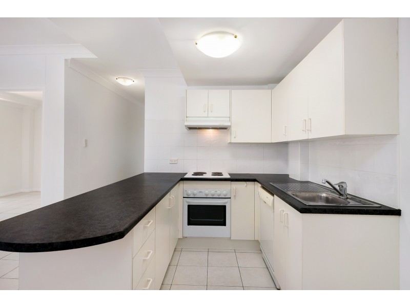 4/2-4 Central Road, Miranda NSW 2228