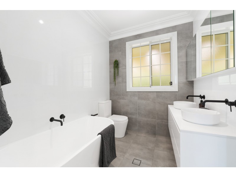 1A Oleander Parade, Caringbah NSW 2229