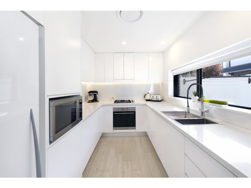 3/31-37 Durbar Avenue, Kirrawee NSW 2232