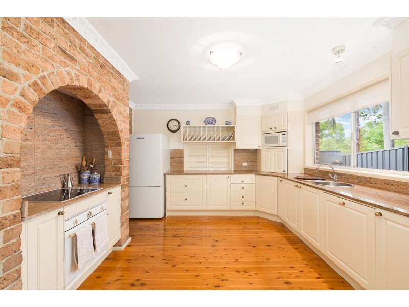 37 Buchanan Avenue, Bonnet Bay NSW 2226