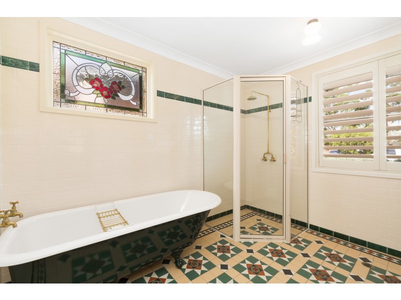 37 Buchanan Avenue, Bonnet Bay NSW 2226