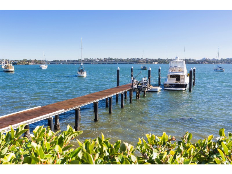 15 Holt Road, Taren Point NSW 2229