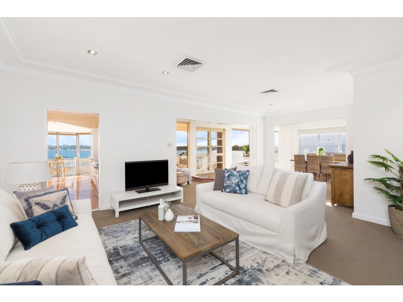 15 Holt Road, Taren Point NSW 2229