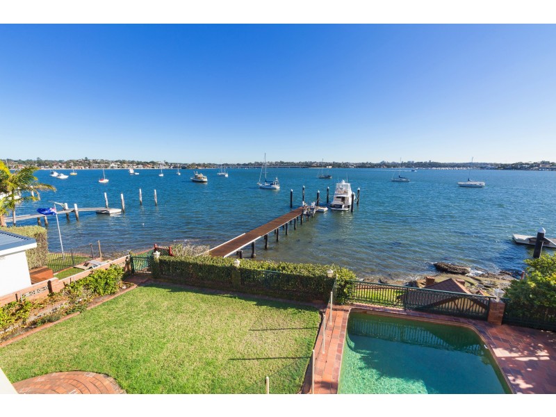 15 Holt Road, Taren Point NSW 2229