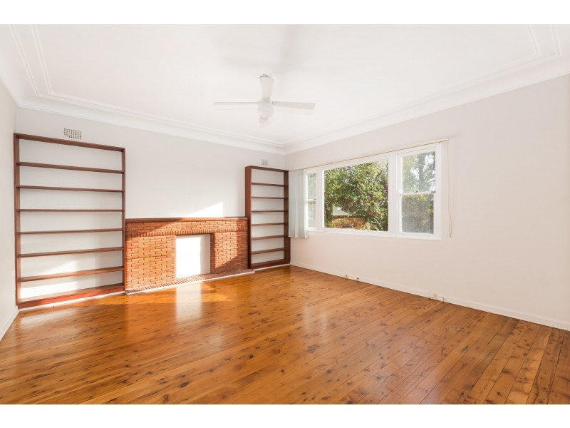 4 Taplan Street, Como NSW 2226