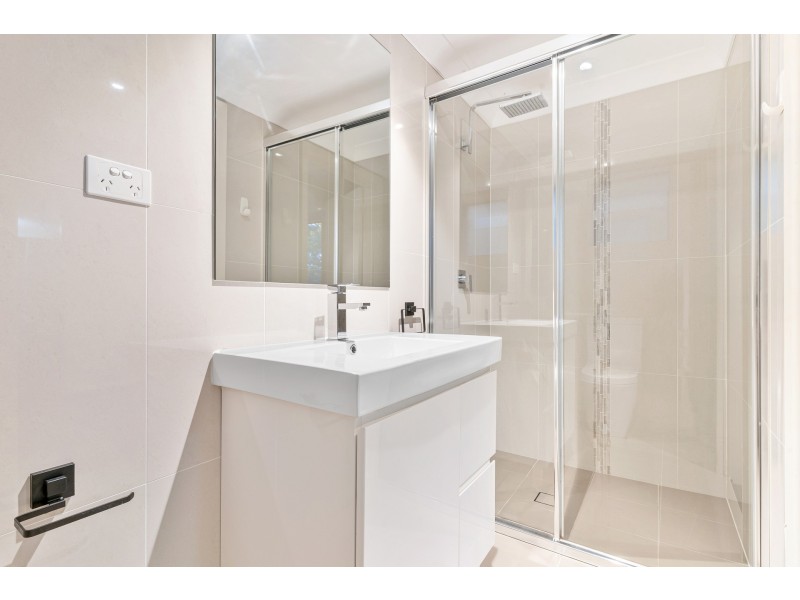 36a Sladden Road, Yarrawarrah NSW 2233