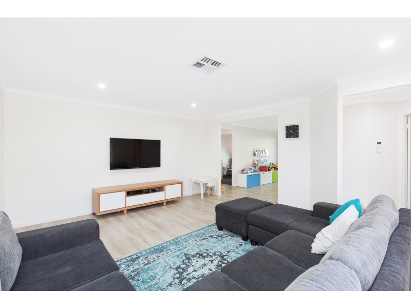 63 Thomas Mitchell Drive, Barden Ridge NSW 2234