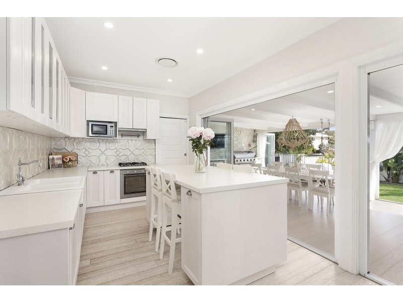 33 Kanoona Street, Caringbah South NSW 2229