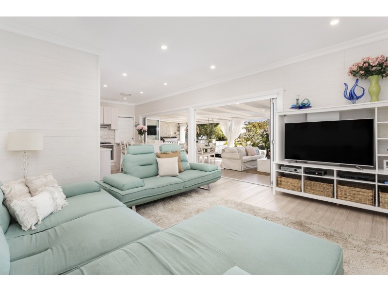 33 Kanoona Street, Caringbah South NSW 2229