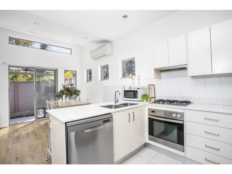 8/9 Fenton Avenue, Caringbah NSW 2229