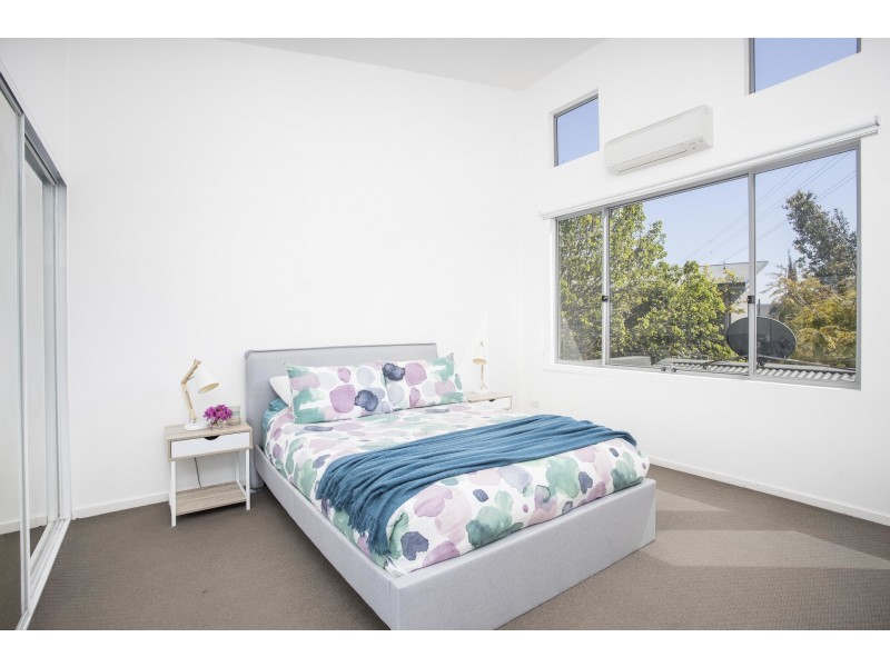 8/9 Fenton Avenue, Caringbah NSW 2229