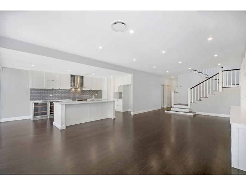 18 Coonong Road, Gymea Bay NSW 2227