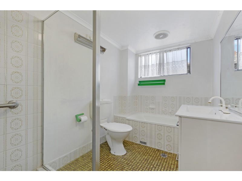 14/8-12 Railway Crescent, Jannali NSW 2226