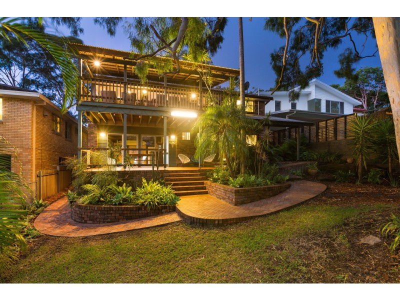 8 Waterview Avenue, Caringbah South NSW 2229