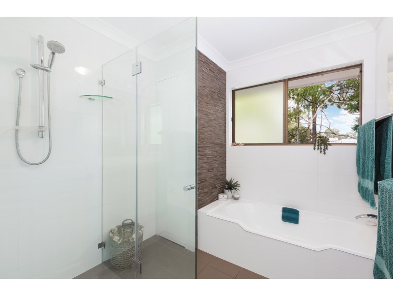 8 Waterview Avenue, Caringbah South NSW 2229