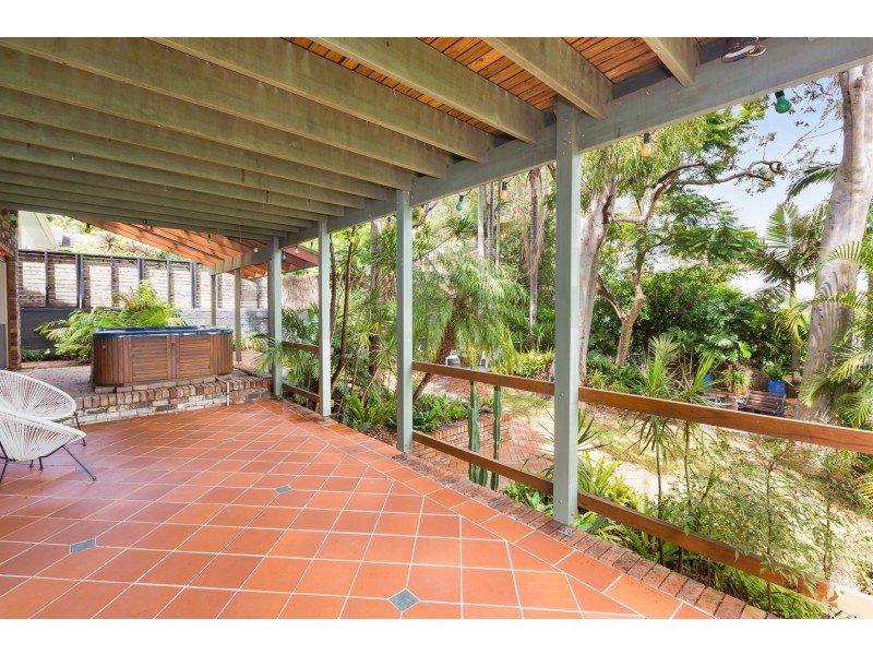 8 Waterview Avenue, Caringbah South NSW 2229