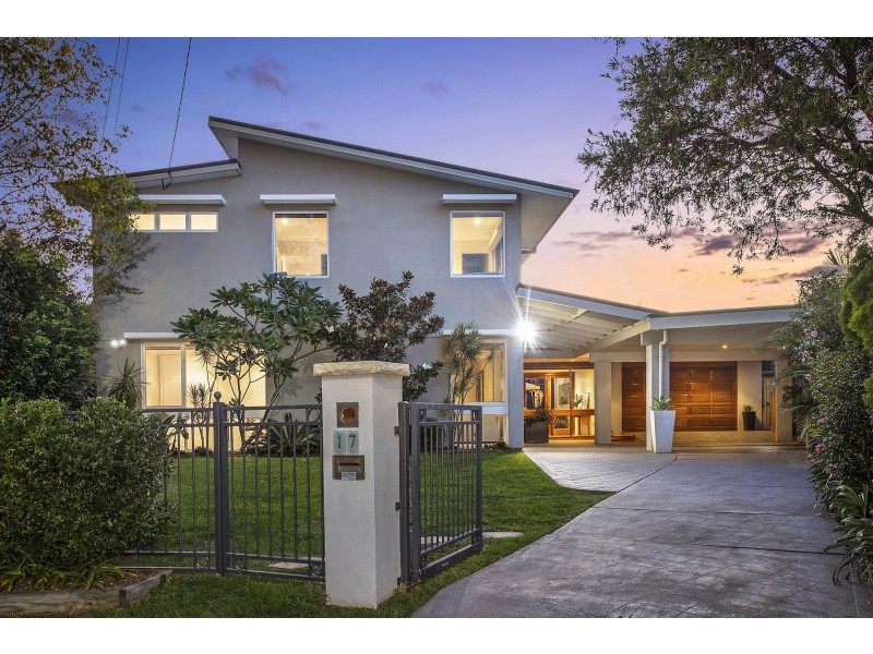 17 Roma Place, Sylvania NSW 2224