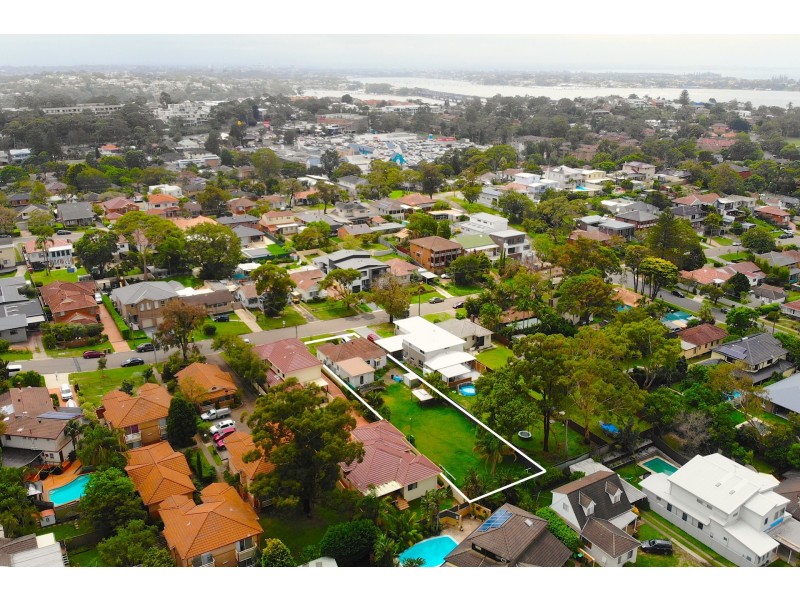 30 Snowden Avenue, Sylvania NSW 2224