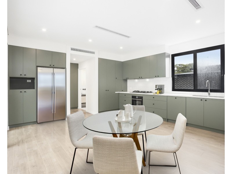 2/34  Premier Street, Gymea NSW 2227