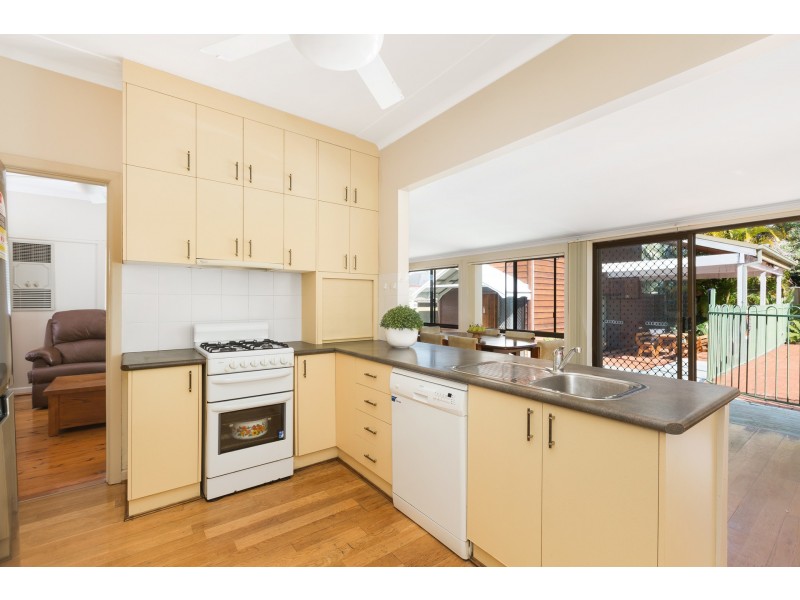 398 President Avenue, Kirrawee NSW 2232