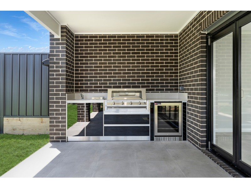 3B Macfarlane Parade, Sylvania NSW 2224