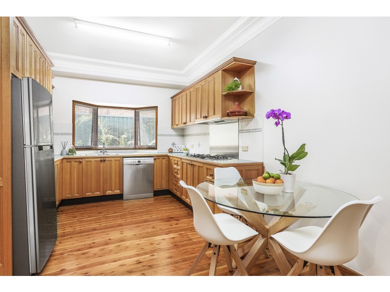 11 Best Crescent, Kirrawee NSW 2232