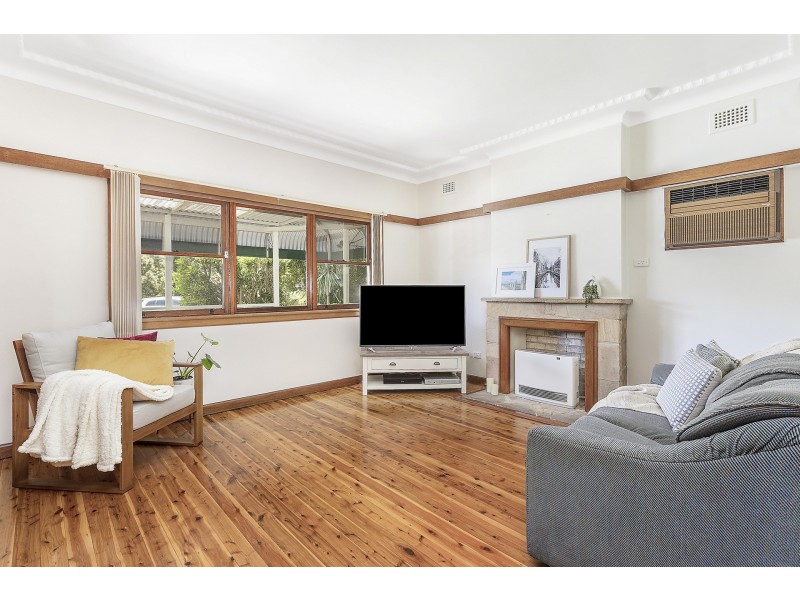 11 Best Crescent, Kirrawee NSW 2232