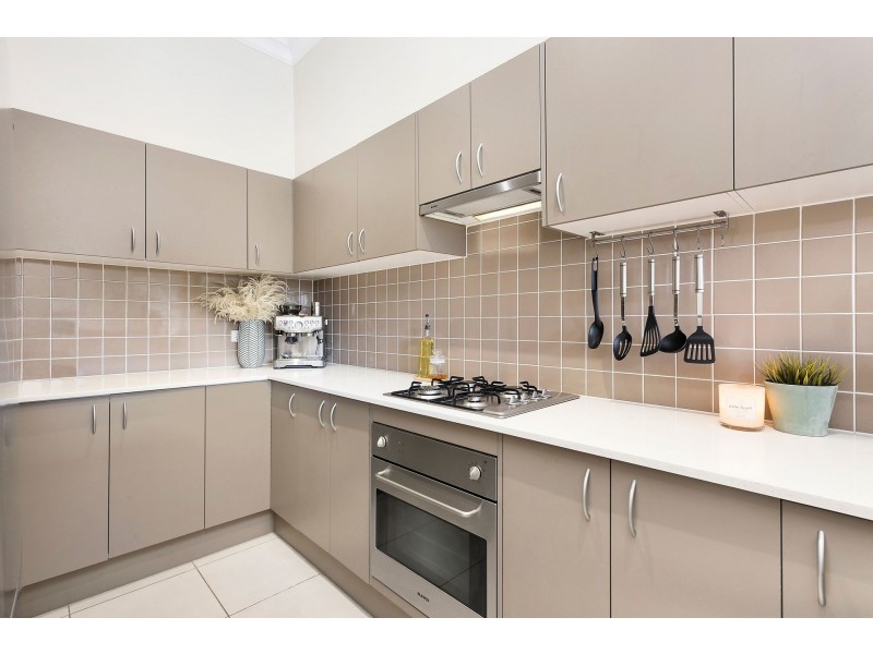 2/1-3 Hunter Street, Kirrawee NSW 2232