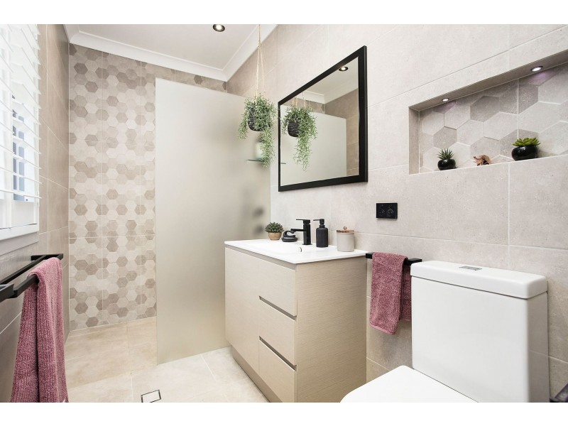 14 Goodacre Avenue, Miranda NSW 2228