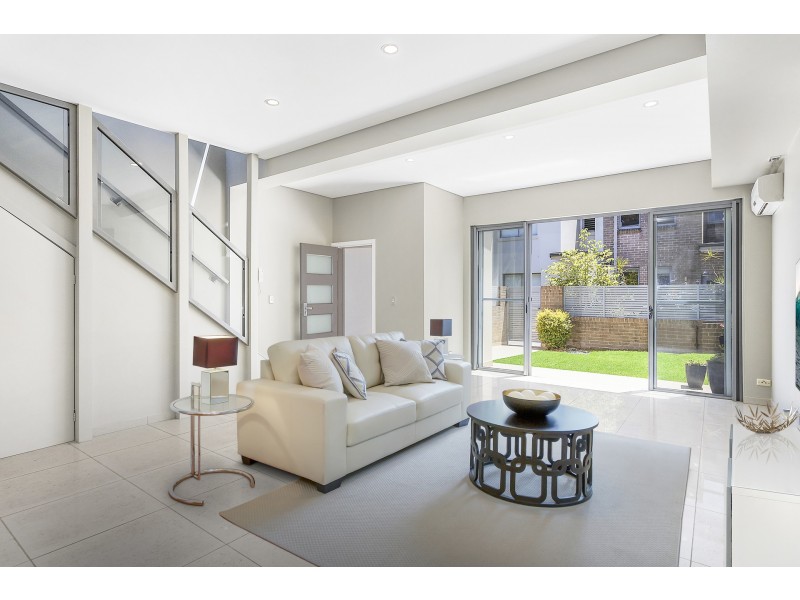 2/21-25 High Street, Caringbah NSW 2229