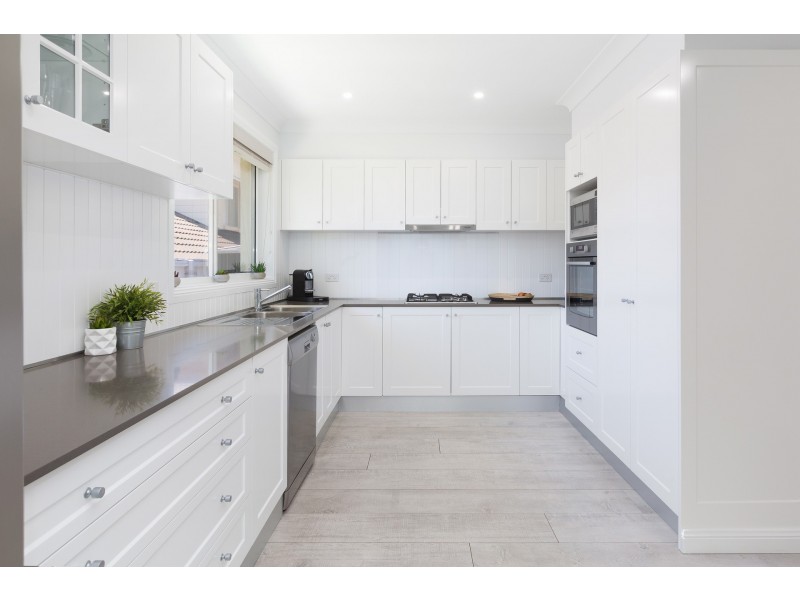 121 Forest Road, Miranda NSW 2228