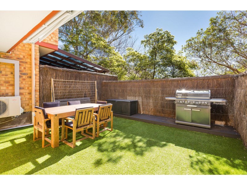 2/81 Bath Road, Kirrawee NSW 2232