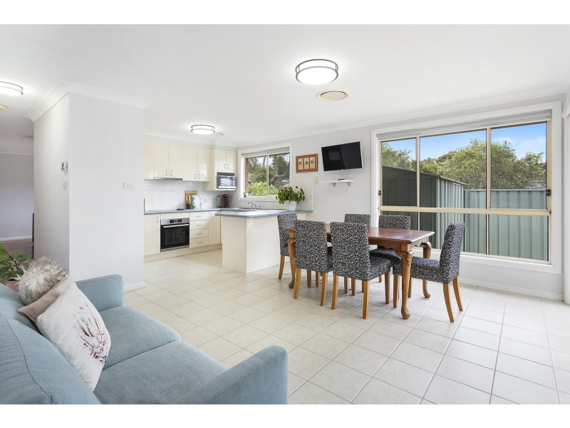 1/10 Grenville Avenue, Caringbah NSW 2229