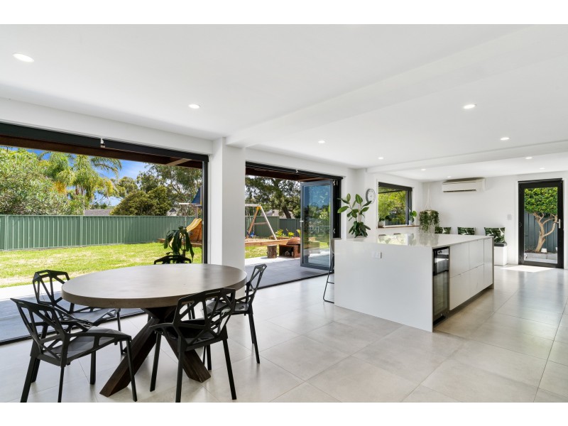 22 Tulong Place, Kirrawee NSW 2232