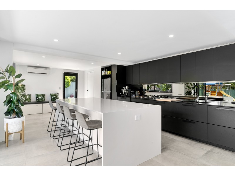 22 Tulong Place, Kirrawee NSW 2232
