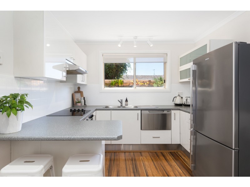 2/11 Frobisher Avenue, Caringbah NSW 2229