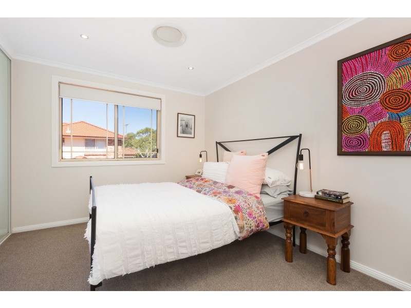2/11 Frobisher Avenue, Caringbah NSW 2229