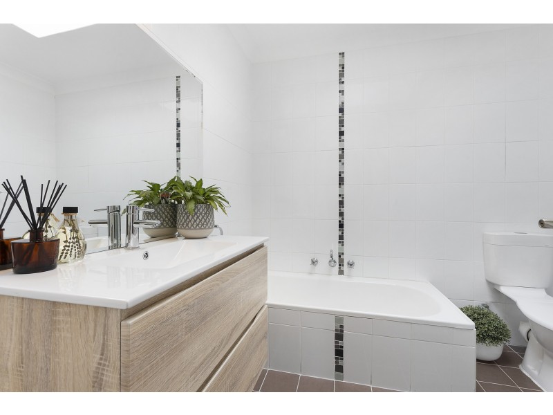 6/4-6 Railway Crescent, Jannali NSW 2226